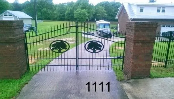 Gate 1111